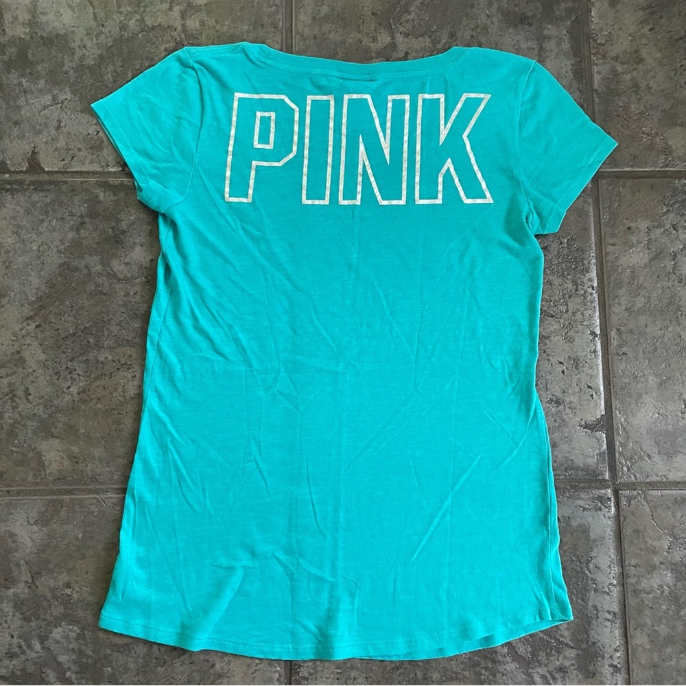 PINK Victoria’s Secret T-Shirt Top Shirt . Size S . New - Picture 2 of 2